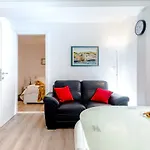 2 Apartmans \