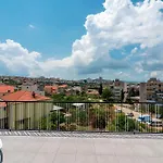 Eva Split Sunset City View Teracce