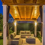 Villa Sweet Home Marija With Heated Pool
