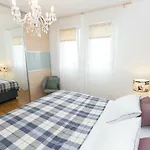 City Beach Apartment