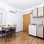 Aida Apartments Downtown