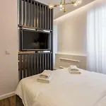 Nephelae Boutique Rooms
