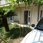 Job Studio Apartments