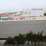 Bianca Beach Apartments