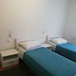 Tony Apartment Split