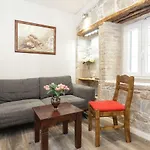Stone Apartman Varos