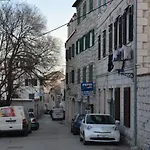 Old Town Tone
