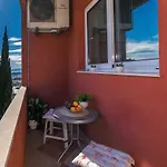 Apartment Old Town With Sea View