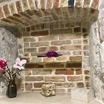 Plaza Stone Apartment