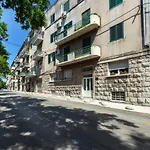 Studio Apartment Toma