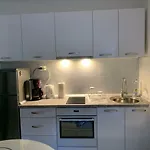 Dena Apartmani
