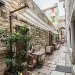 Apartment Dioclessima