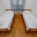 Apartments Selak