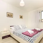 Luxury Apartment Lucy In Center With Amazing Sea-View