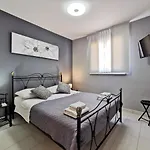 Veduta Luxury Apartments