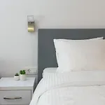 Luxury Studios & Rooms Seven