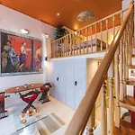 Apartment Ave Caesar
