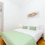 Apartment \