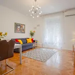 Kaleta Garden Apartment