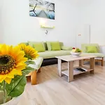 Apartment Green Forest