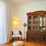 Apartment I&M With Private Parking
