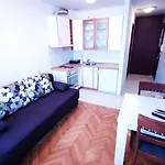 Studio Apartment Zen