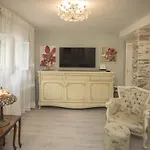 Apartment Antica With Yard & Bbq