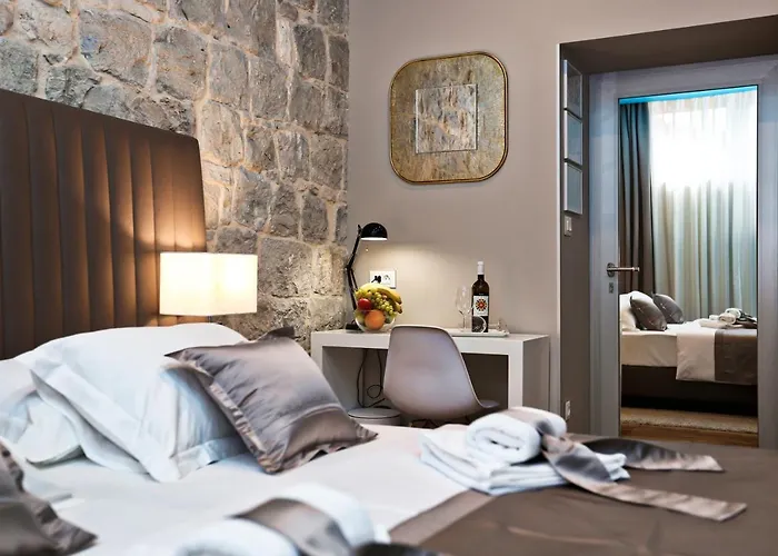Riva Luxury Rooms