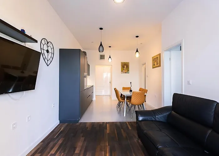 Apartment Zeus Znjan Split