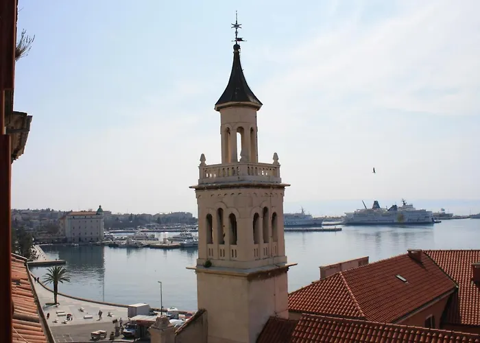 Top Of The Tops Center Apartment, Best Sea View In Town