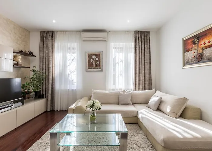 Villa Meri Very Central And Beautiful Apartment