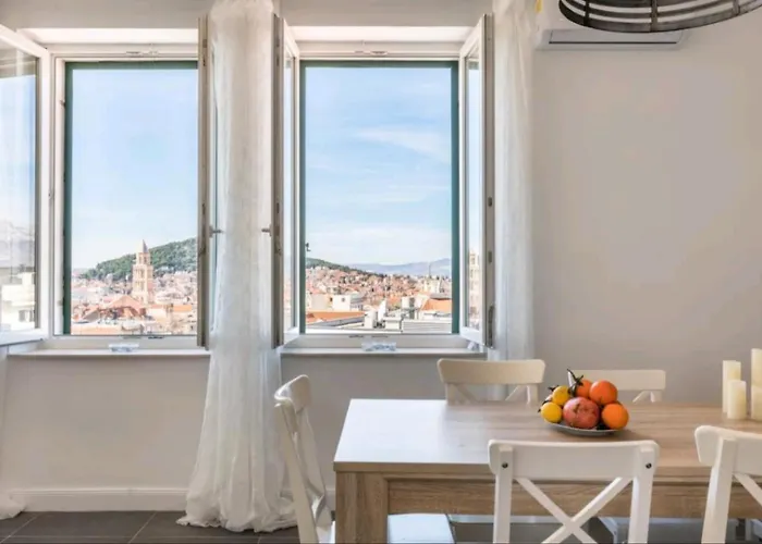 Just Like This - Cityapartment With Netflix