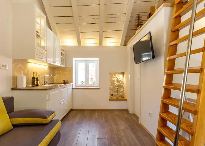 Romantic Apartment In Center