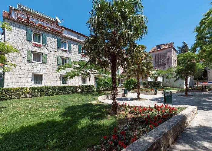 Palazzo D Apartments