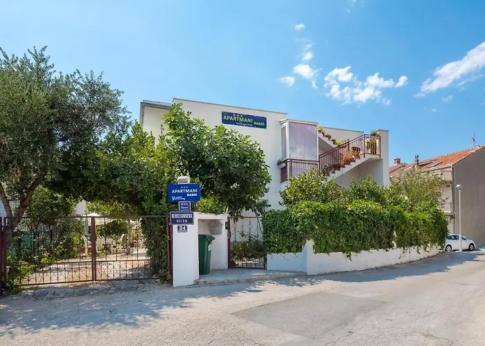 Apartments Near Beach Babic