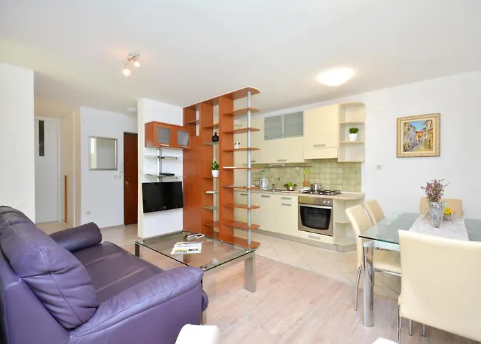 Apartment Tina Split