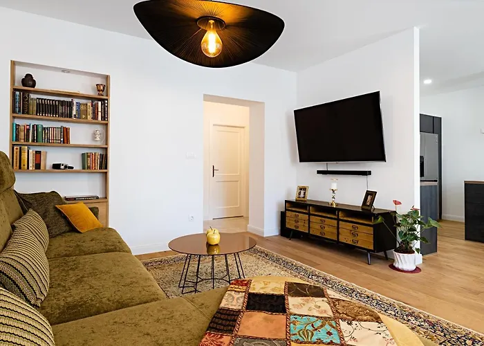 Aurelia Residence