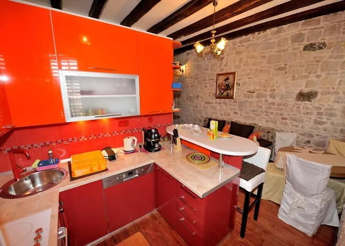 Charming Stone Apartment In The Heart Of Split