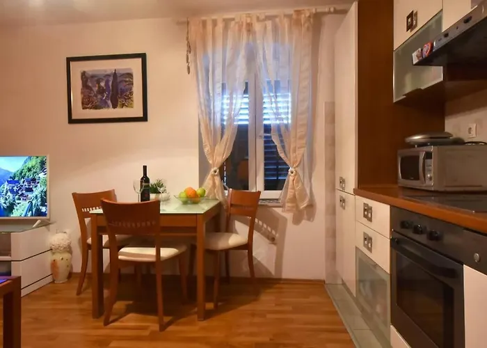 Cozy, Adorable Apartment Elizabeta