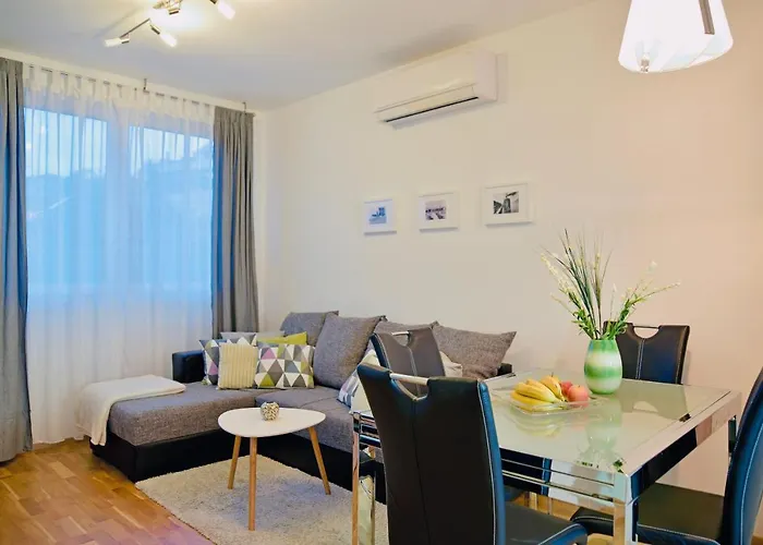 Green Apartment