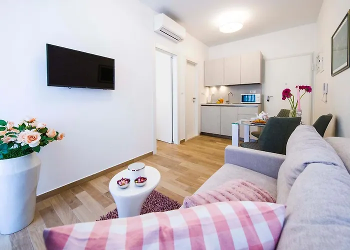 Amaris Luxury Apartments