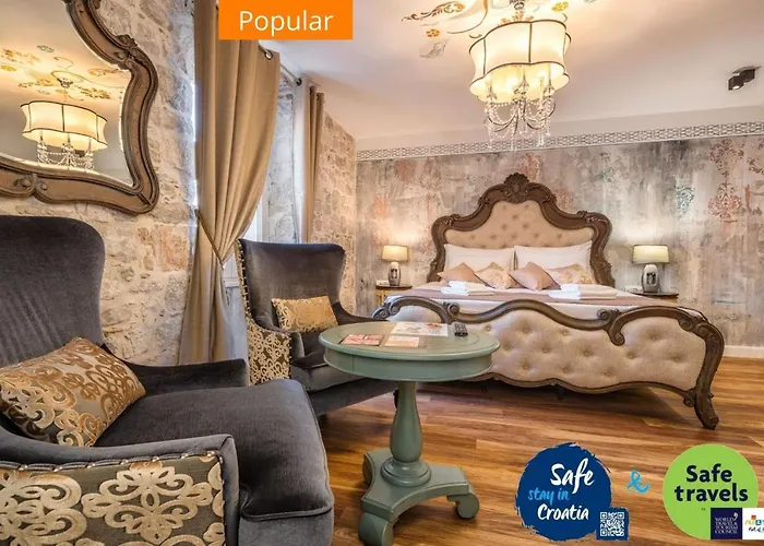 Plaza Marchi Old Town - Mag Quaint & Elegant Boutique Hotels