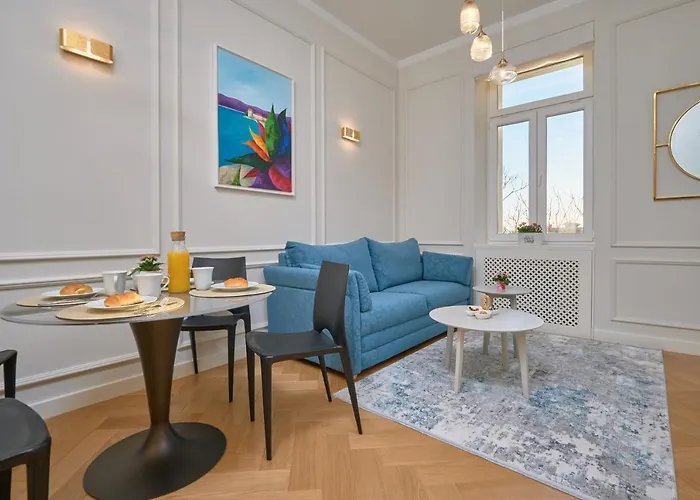 Salve Luxury Apartment By Litto