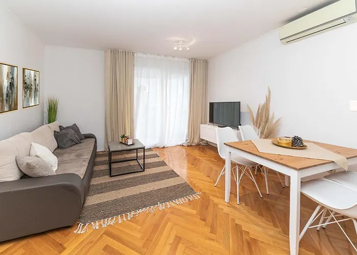 Malea Suite