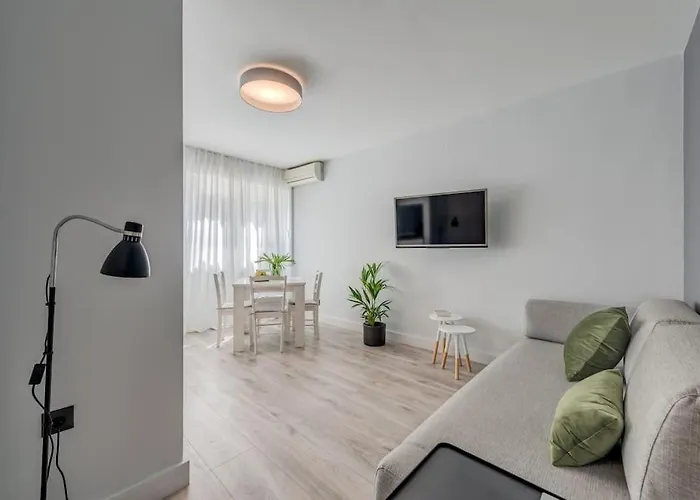 Tessa Apartment