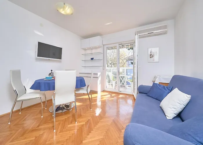 Apartment Andrea By Litto