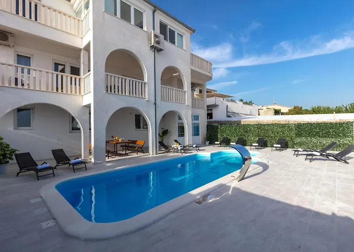 Villa Anja Lux, Split