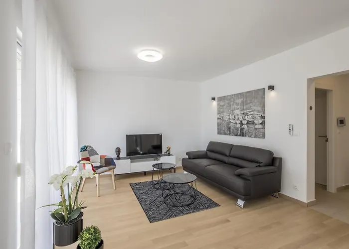 Coastal Apartment 1