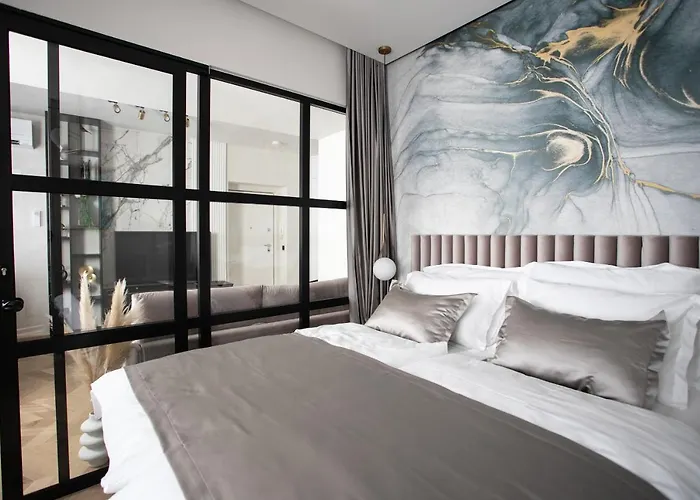 Prestigious Downtown Apartment
