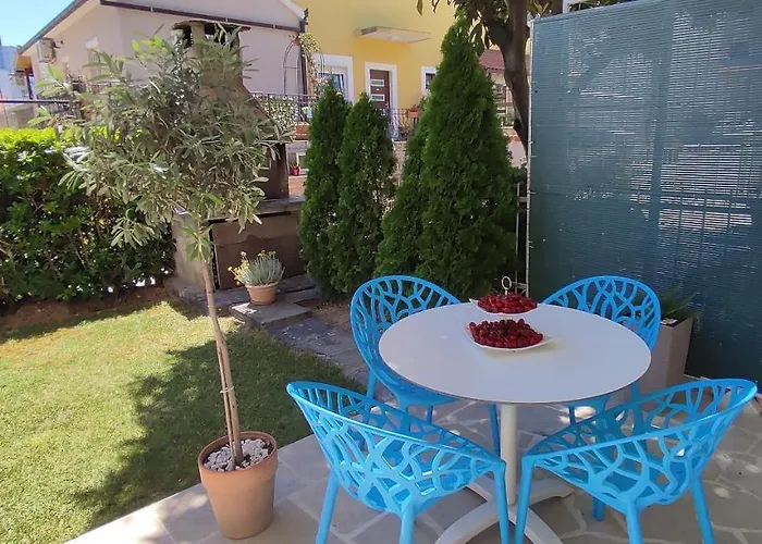 Apartment Garden Residence
